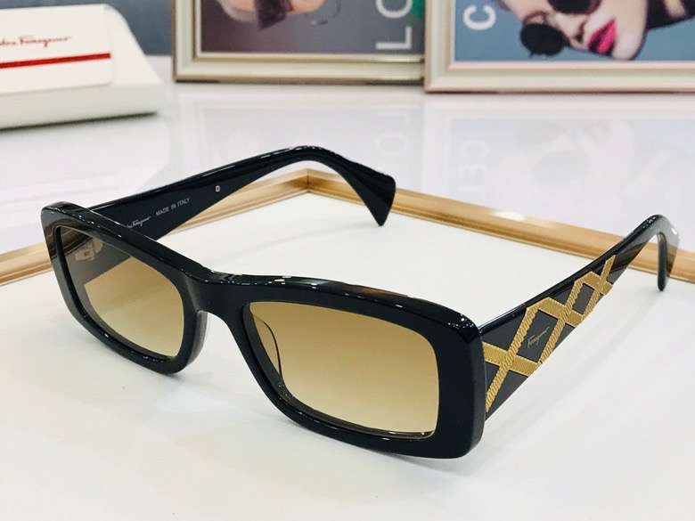 Picture of Ferragamo Sunglasses _SKUfw49449742fw